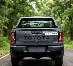 Toyota Hilux 2025 Gray