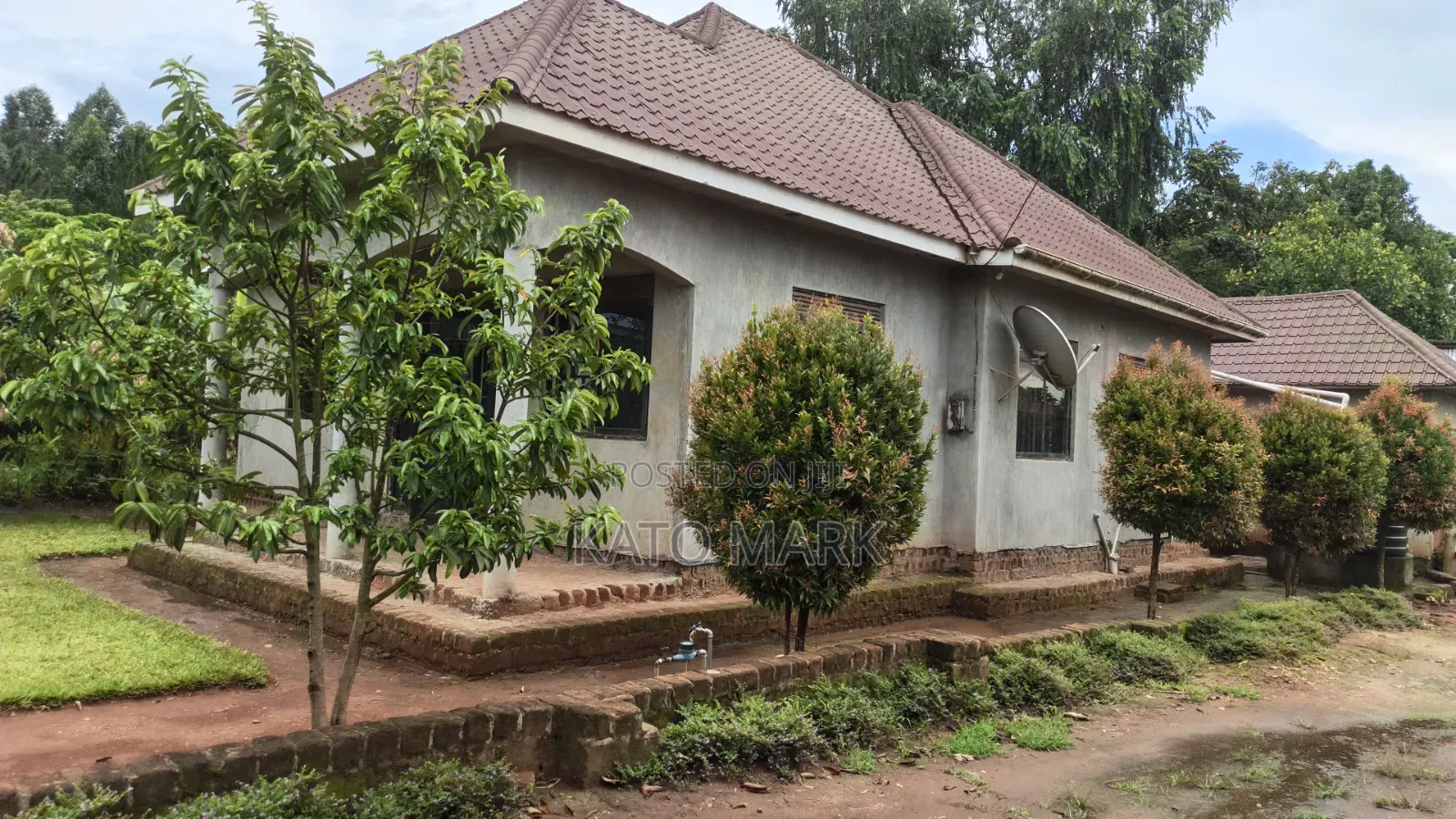 4bdrm Bungalow in Nama, Mukono TC for sale