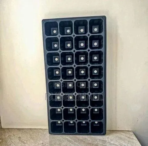 Black Plastic Seedling Tray 32 Cells