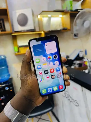 Apple iPhone 12 64 GB Black