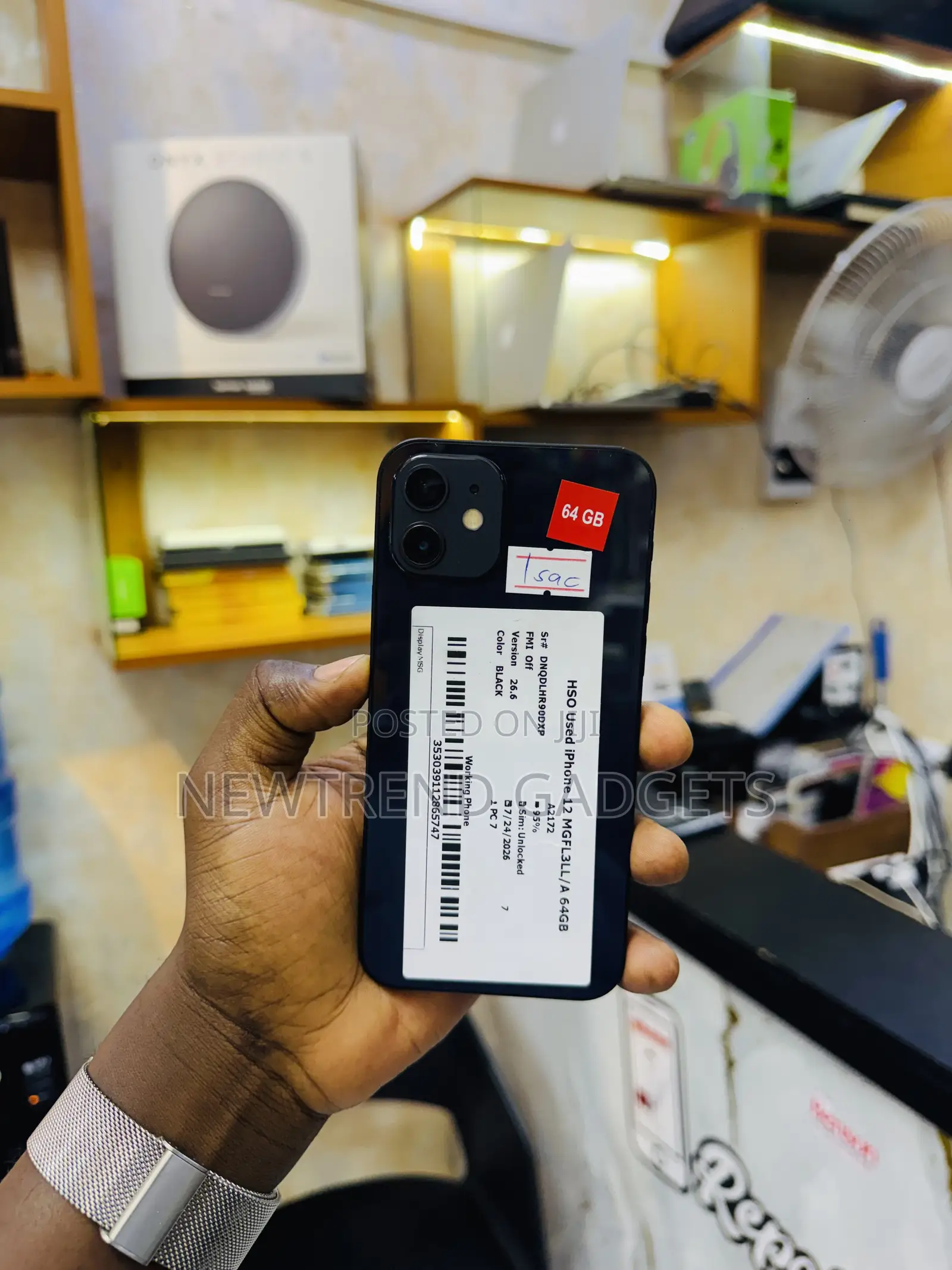 Apple iPhone 12 64 GB Black