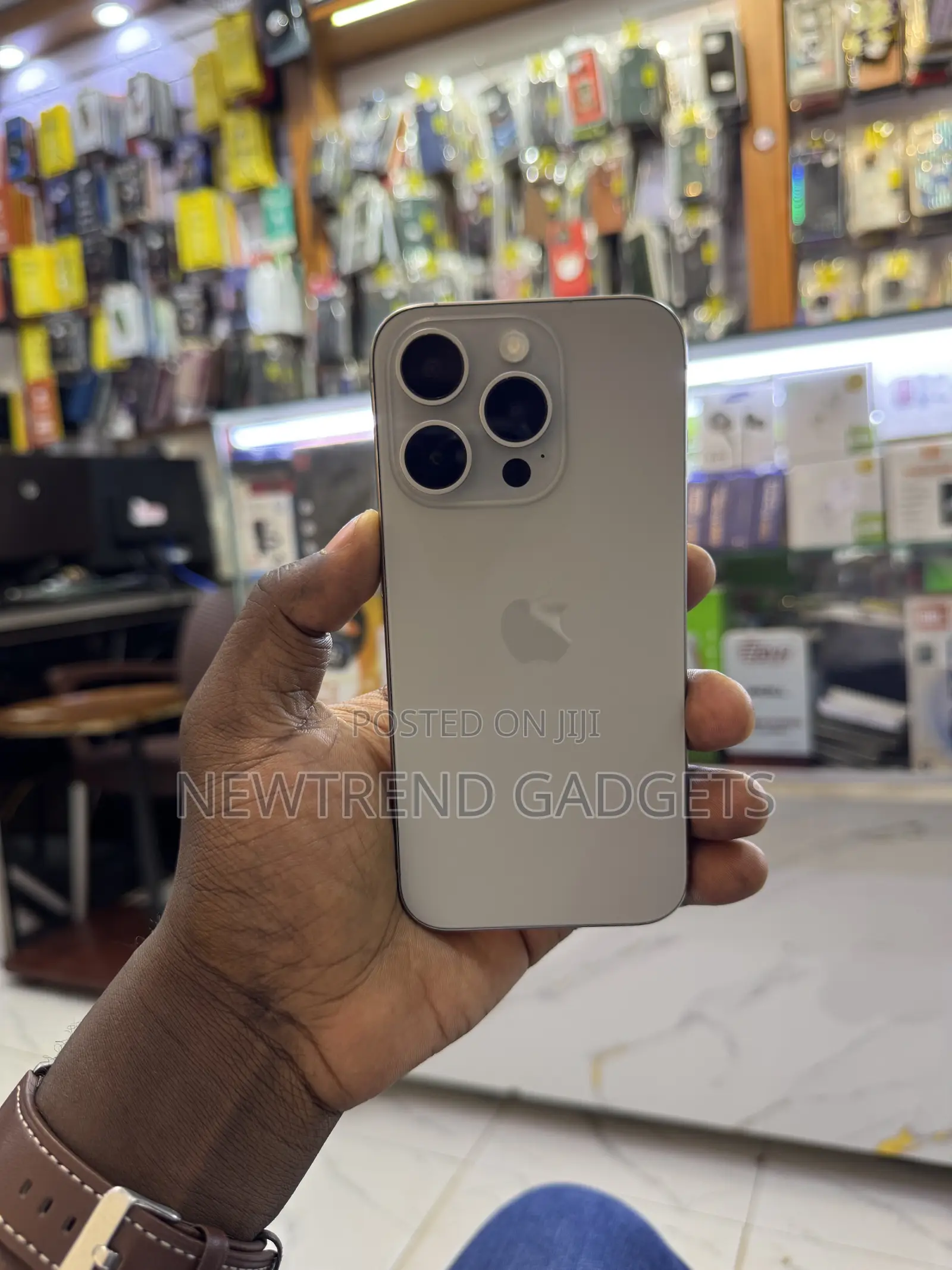Apple iPhone 15 Pro 128 GB Gray