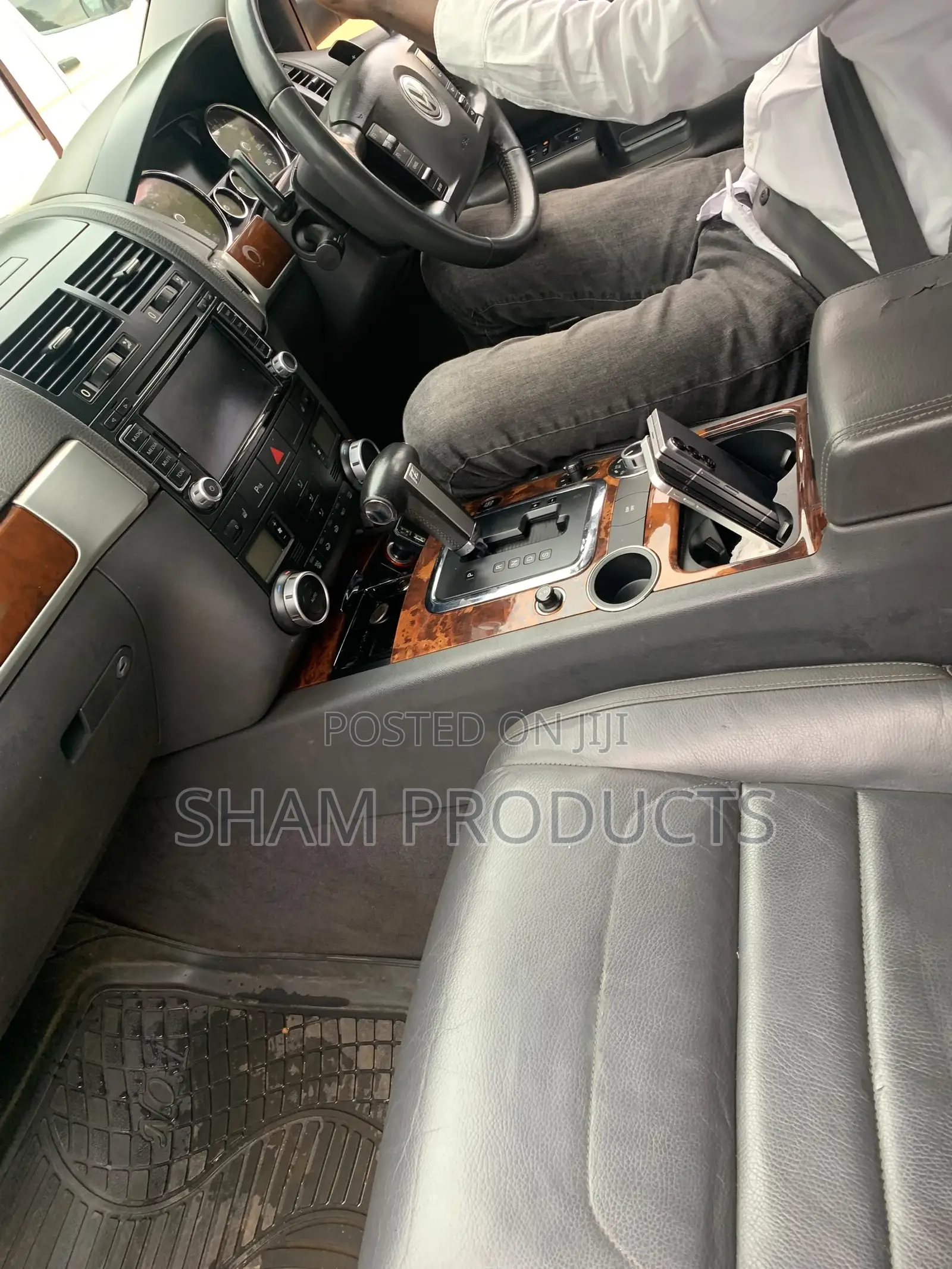 Volkswagen Touareg V6 TDI 2010 Black