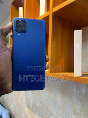 Samsung Galaxy A12 64 GB Blue