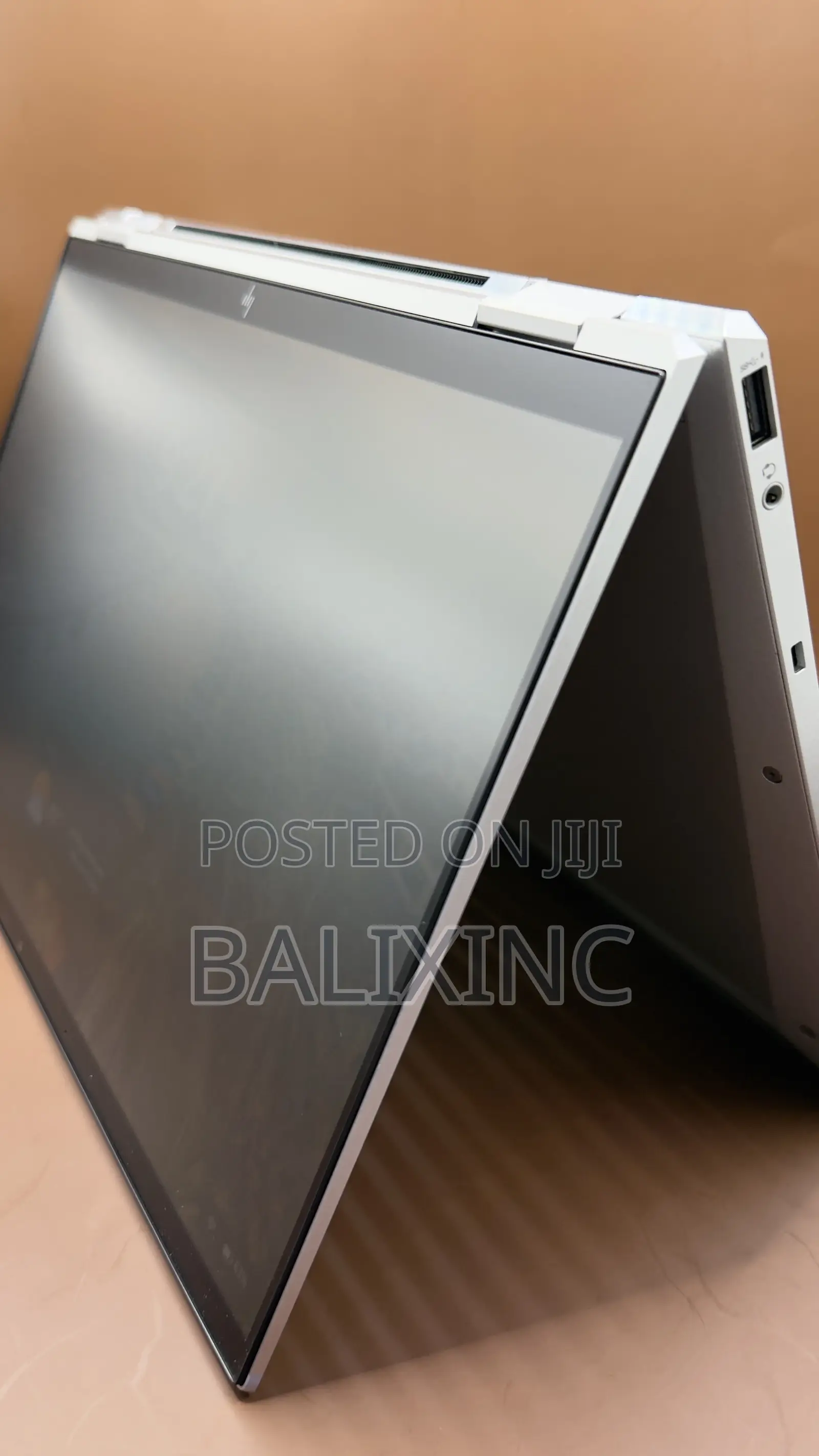 Laptop HP EliteBook 1040 G8 32GB Intel Core i7 eMMC 512GB