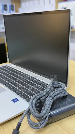 Laptop HP EliteBook 1040 G8 32GB Intel Core i7 eMMC 512GB