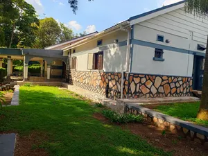 3bdrm Bungalow in Naguru, Central Division for rent