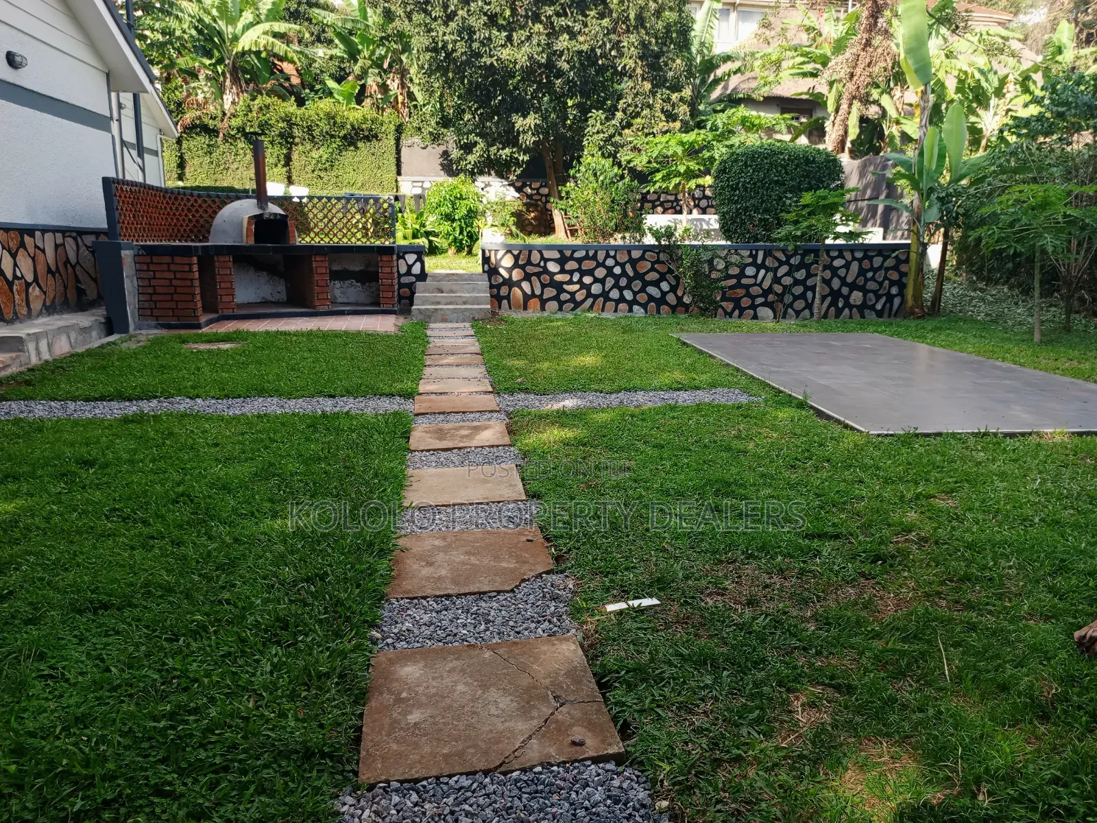 3bdrm Bungalow in Naguru, Central Division for rent