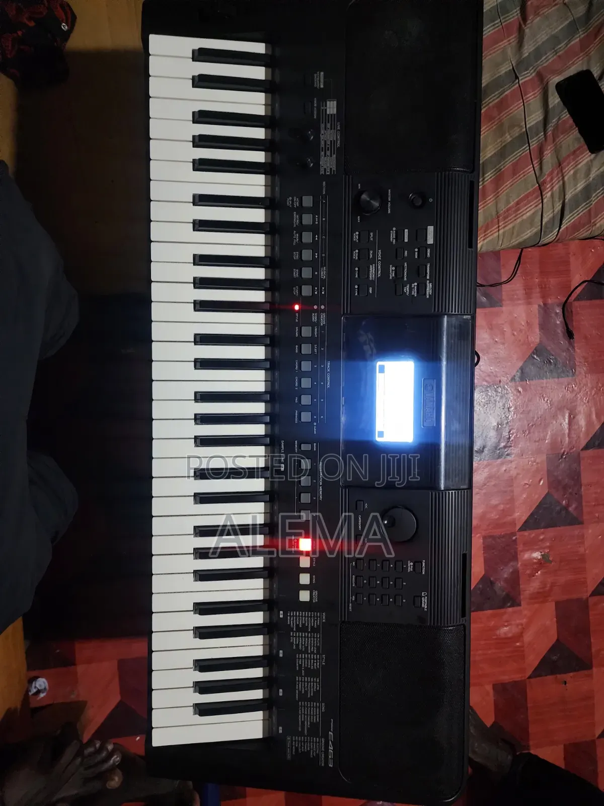 Yamaha PSR E463