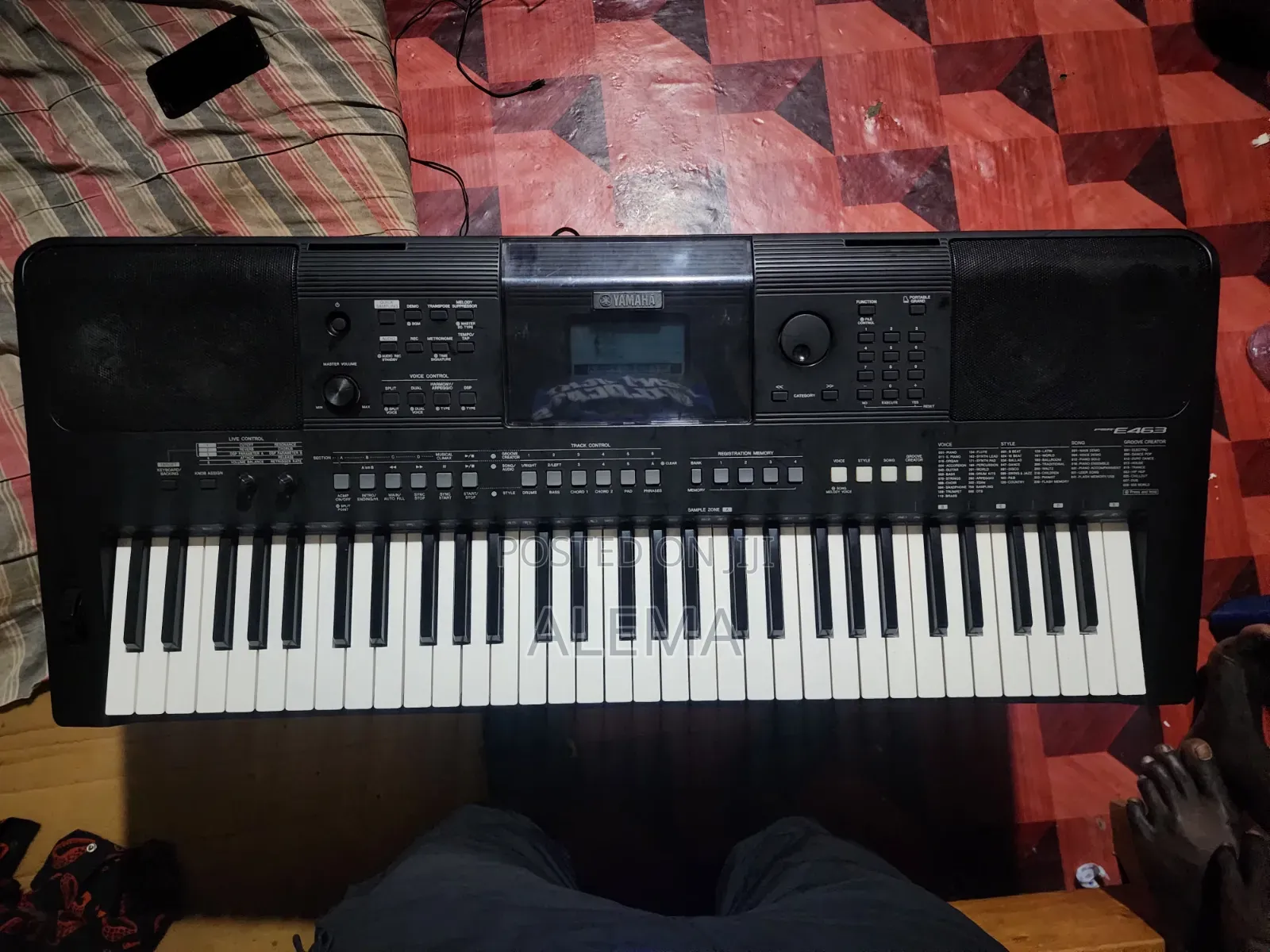 Yamaha PSR E463