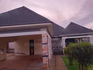 5bdrm House in Kasangati, Nakawa for sale