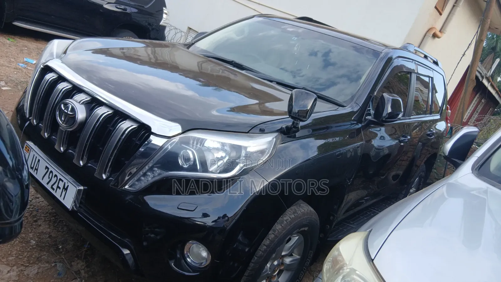 Toyota Land Cruiser Prado 2016 Black