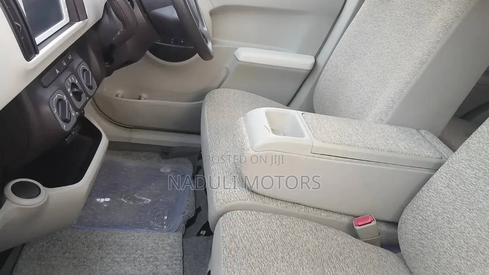 Toyota Passo 1.3 FWD 2008 Silver
