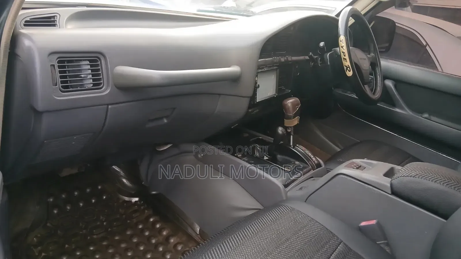 Toyota Land Cruiser 2001 Green