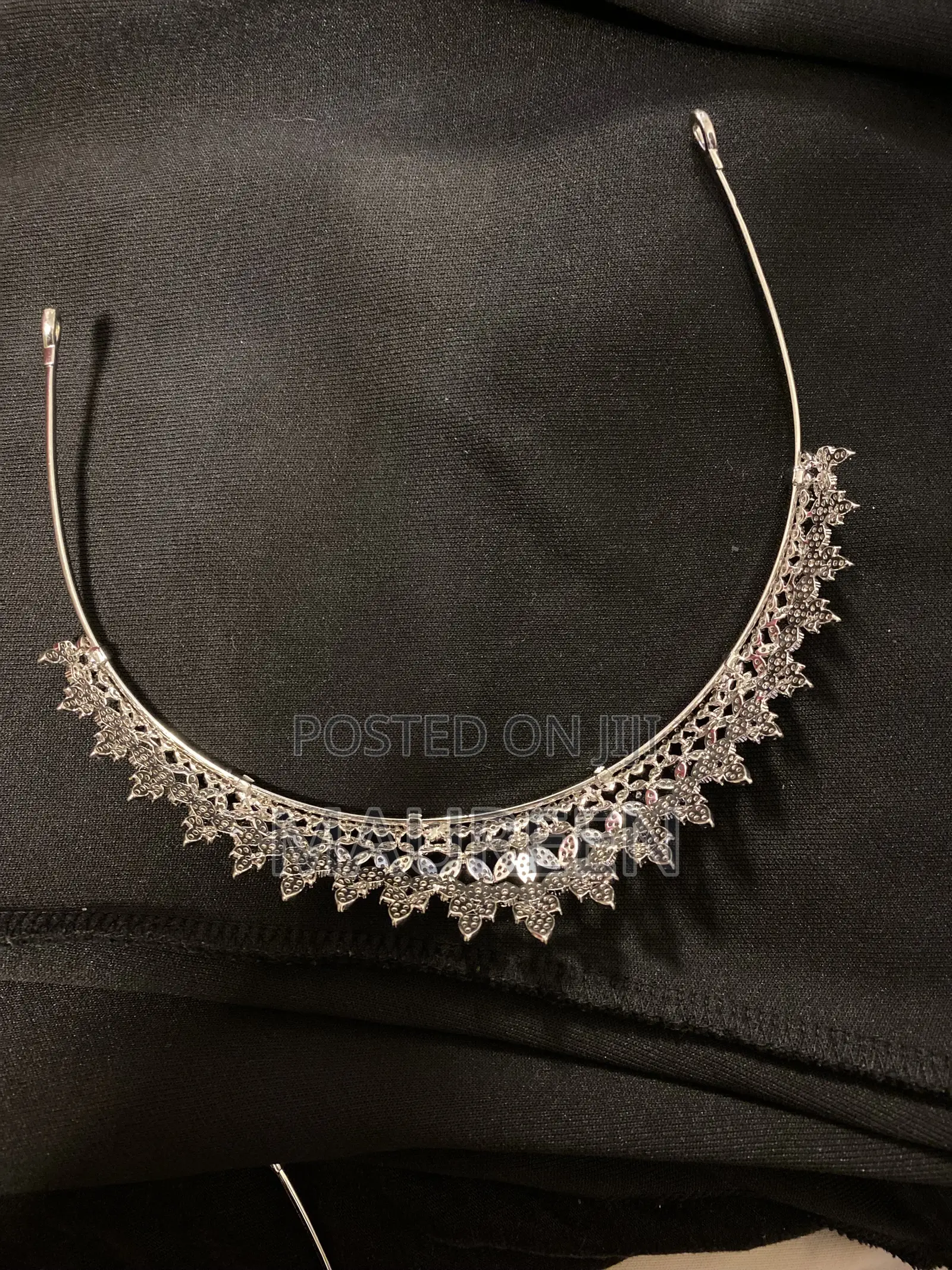 Elegant Silver Crystal Floral Bridal Tiara – Wedding Crown