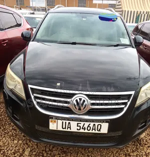 Volkswagen Tiguan 2010 Black