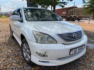 Toyota Harrier 3.0 V6 2004 White