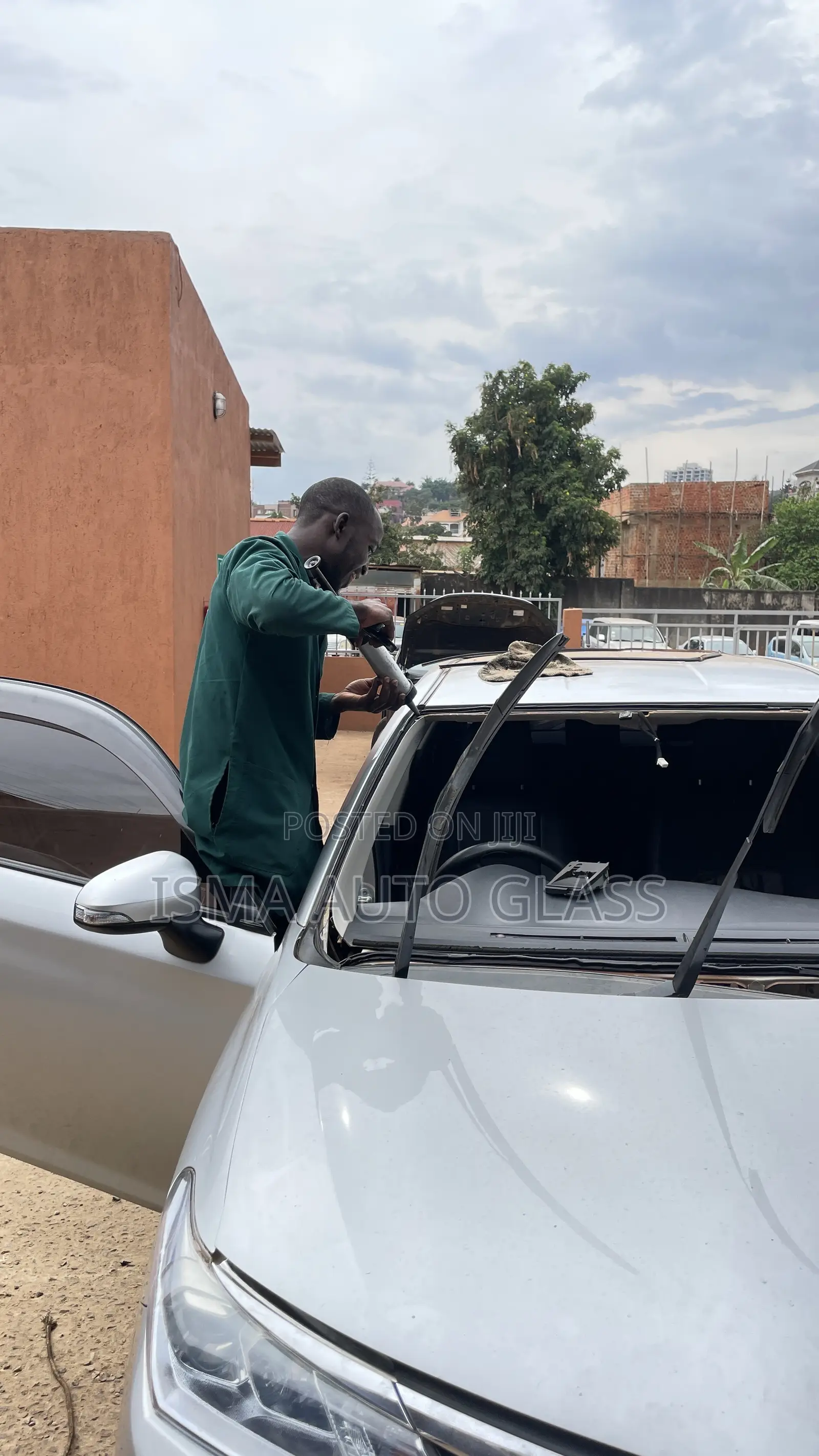 Windscreen Clean Fixing