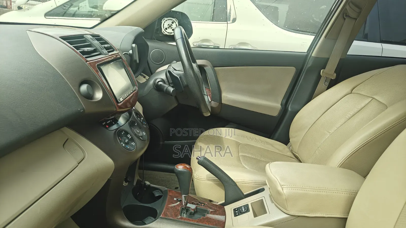 Toyota Vanguard 2012 Black