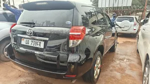 Toyota Vanguard 2012 Black