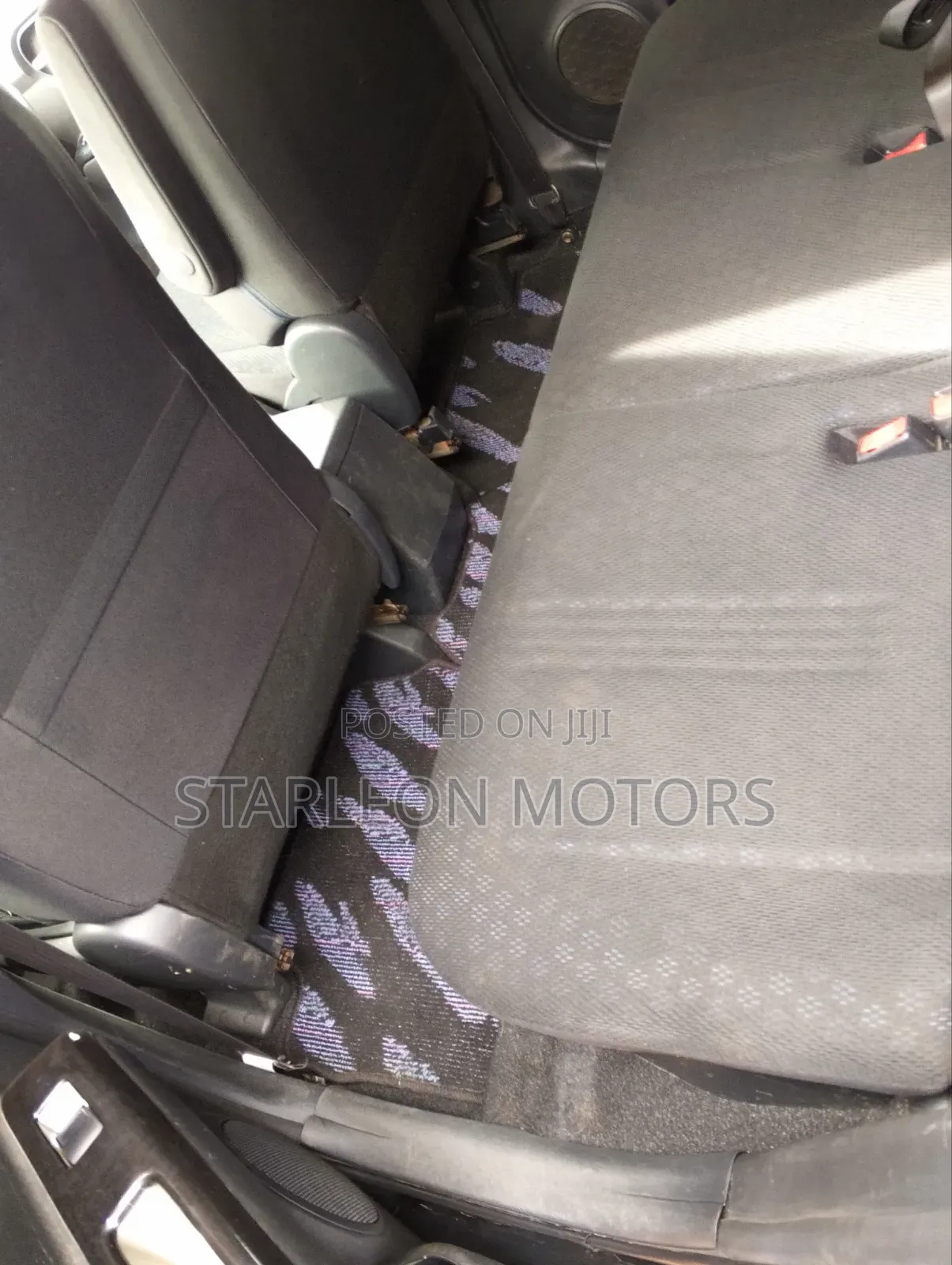 Toyota Corolla Rumion Hatchback 1.5 FWD 2010 Black