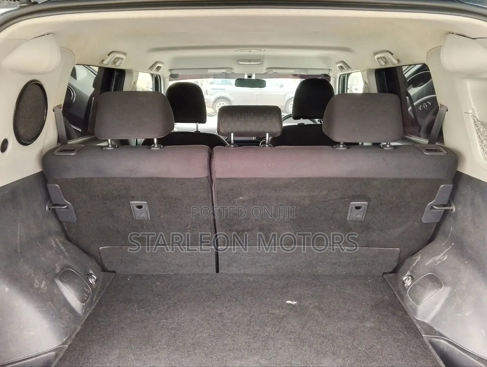 Toyota Corolla Rumion Hatchback 1.5 FWD 2010 Black