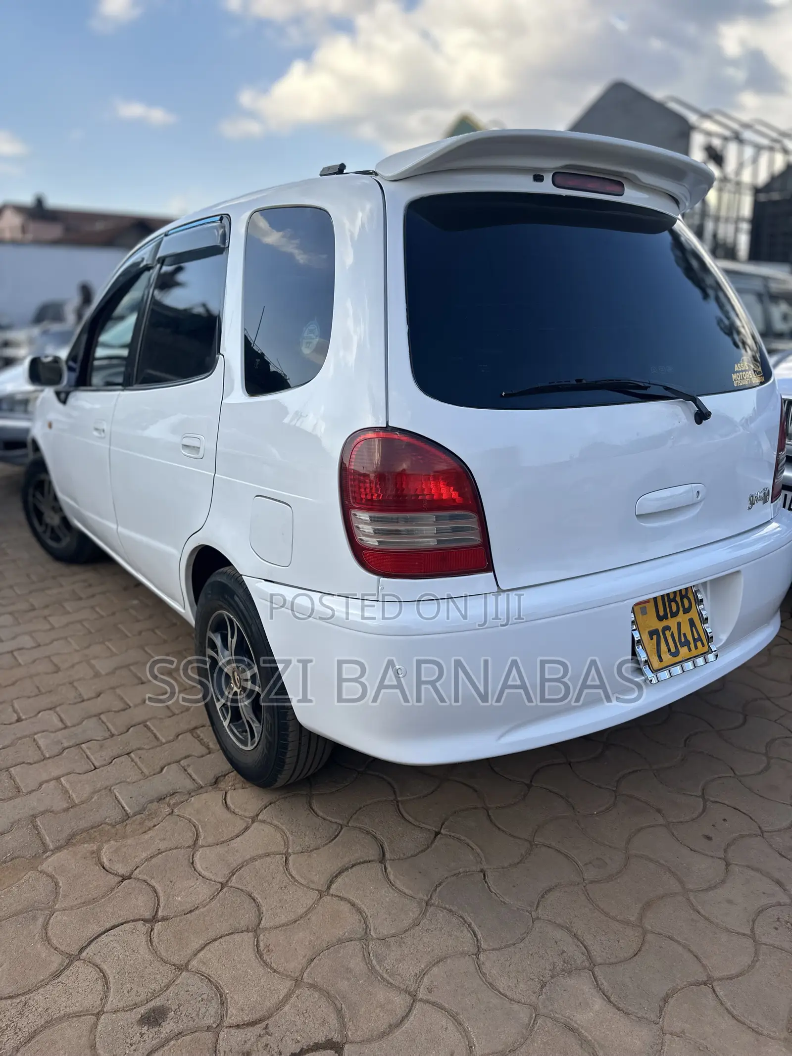 Toyota Corolla Spacio 2000 White