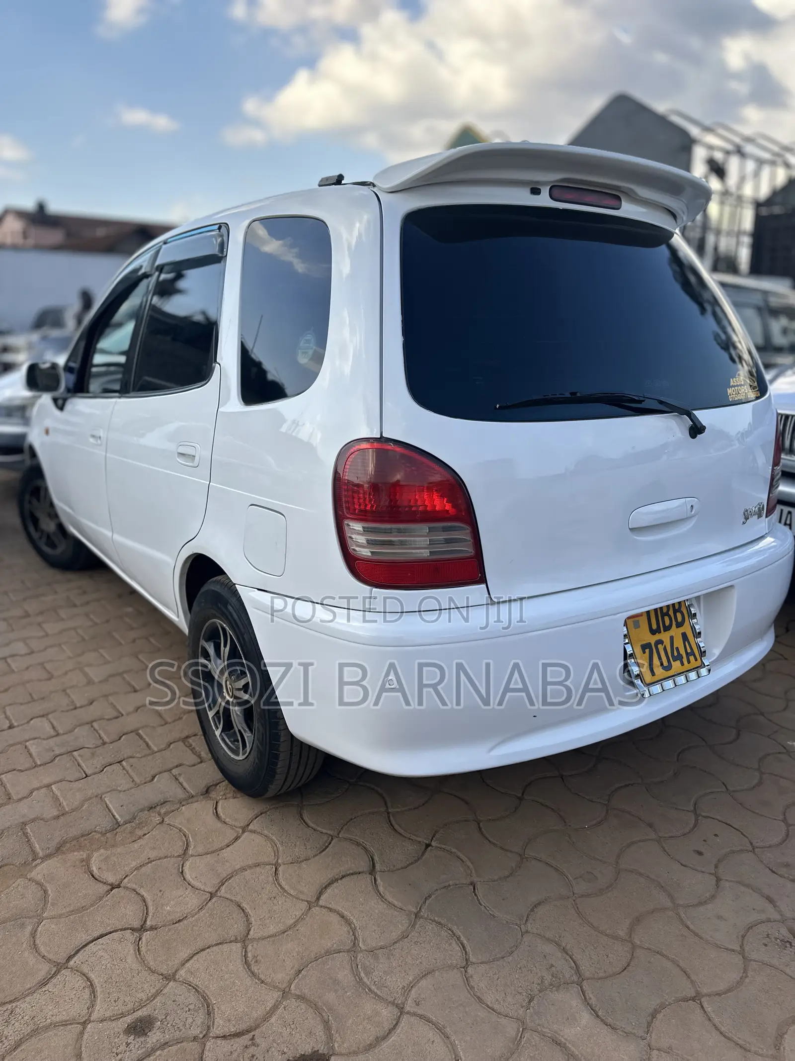 Toyota Corolla Spacio 2000 White