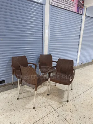 Silver Stand Plastic Chairs Plastic Chairs