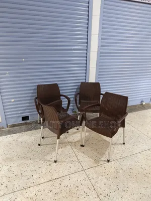 Silver Stand Plastic Chairs Plastic Chairs