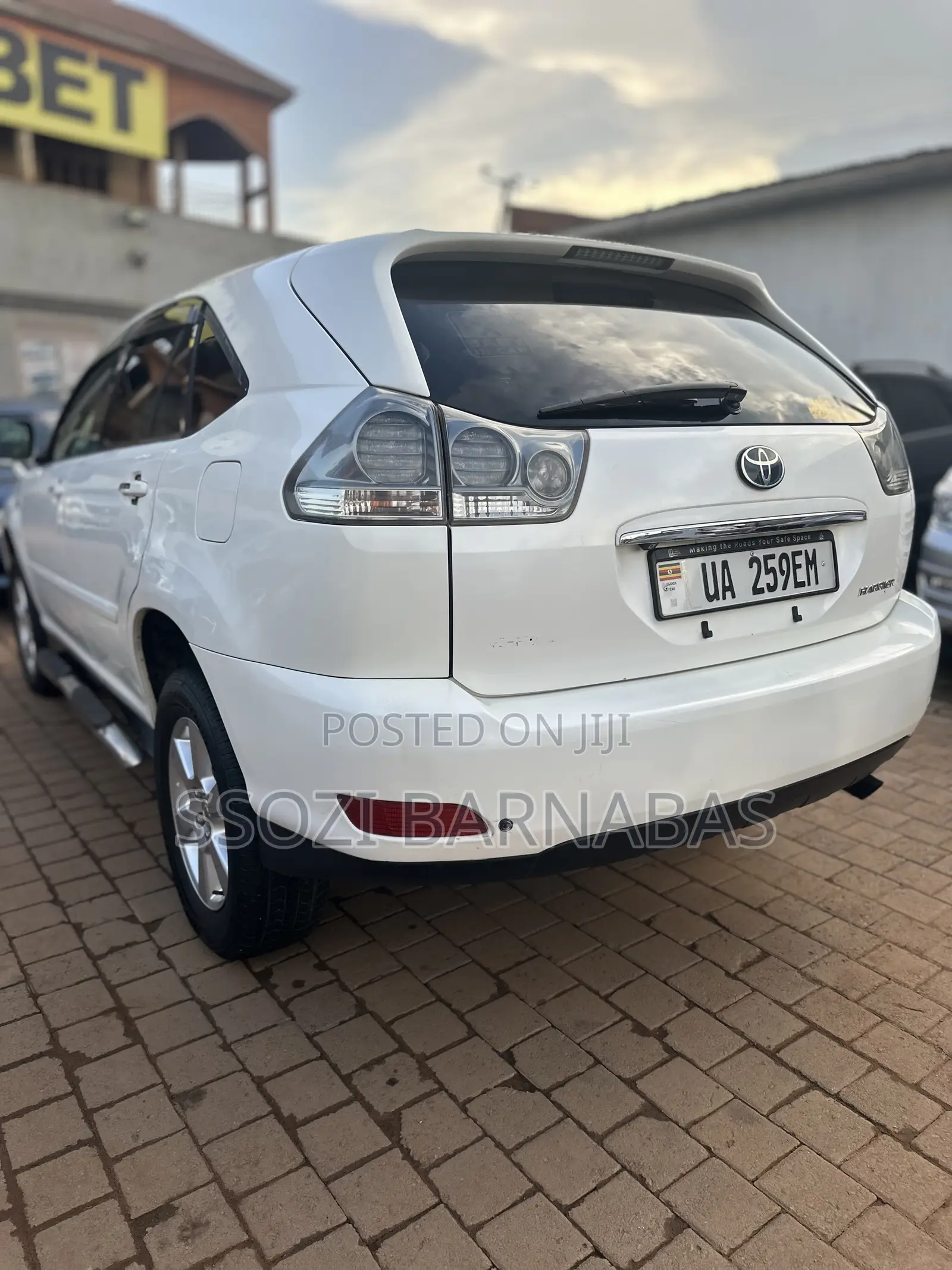 Toyota Harrier 2007 White