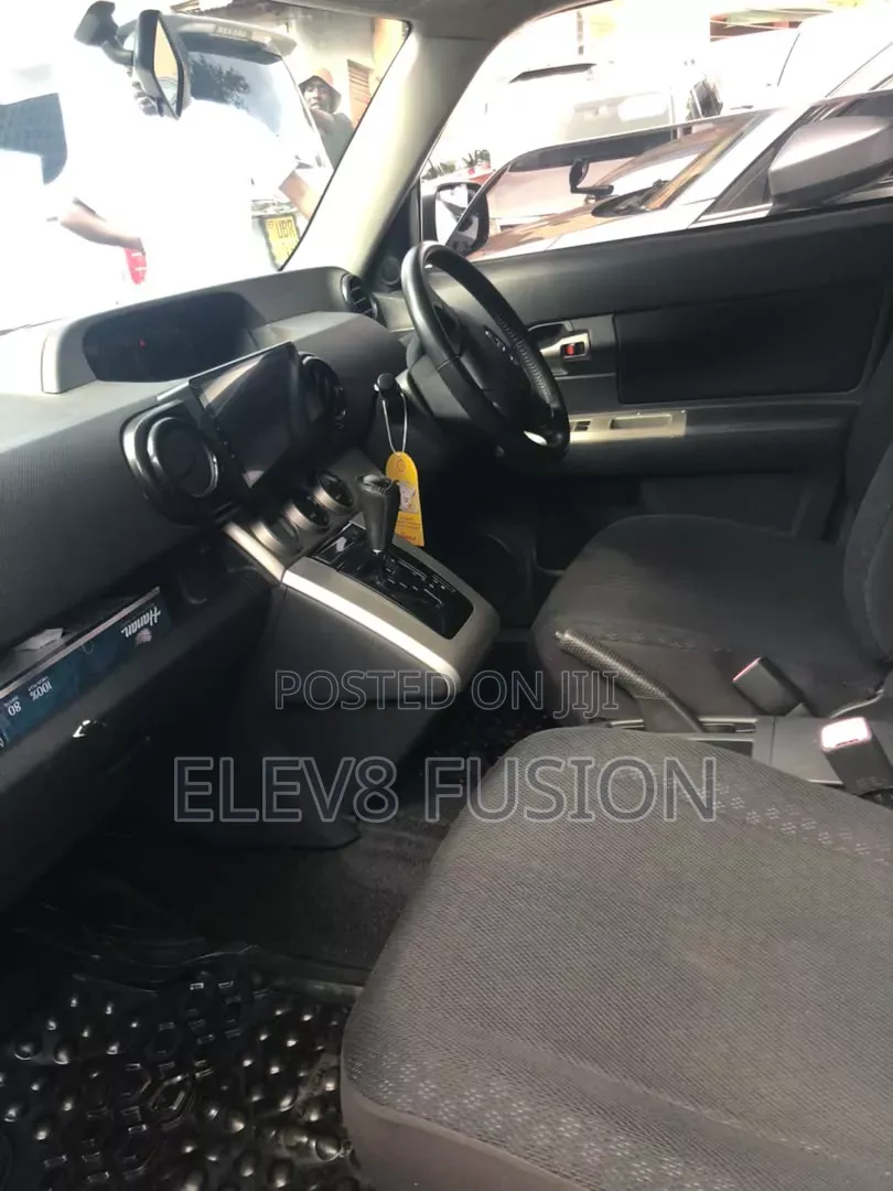 Toyota Corolla Rumion 2008 White