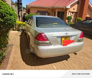 Toyota Mark II Blit 2003 Silver