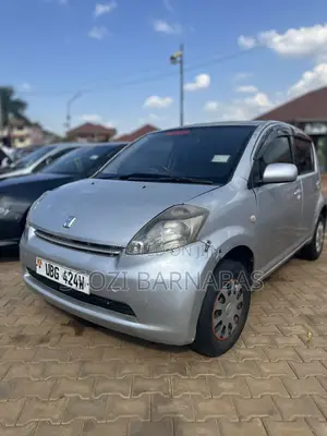 Toyota Passo 2005 Silver