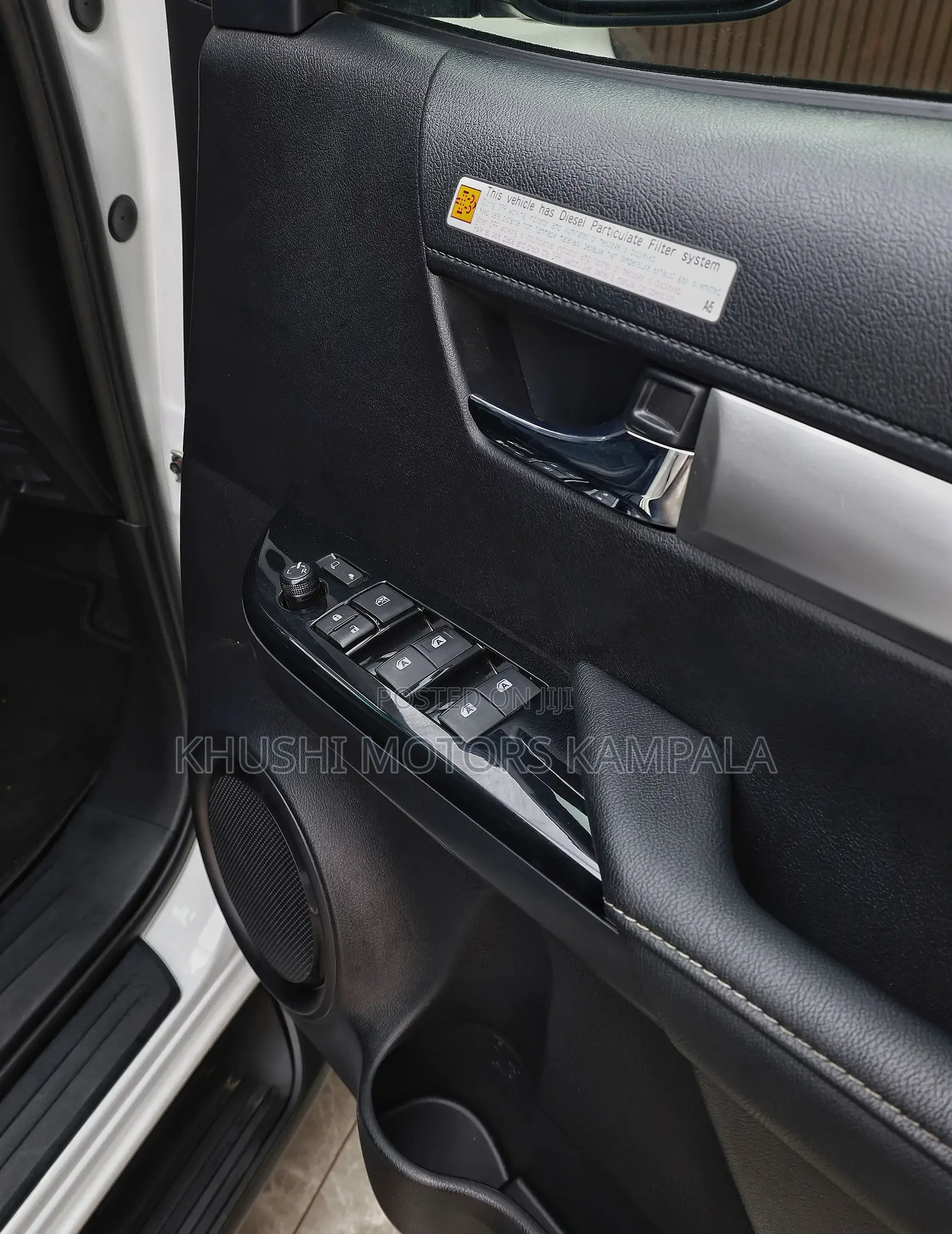 Toyota Hilux 2026 White