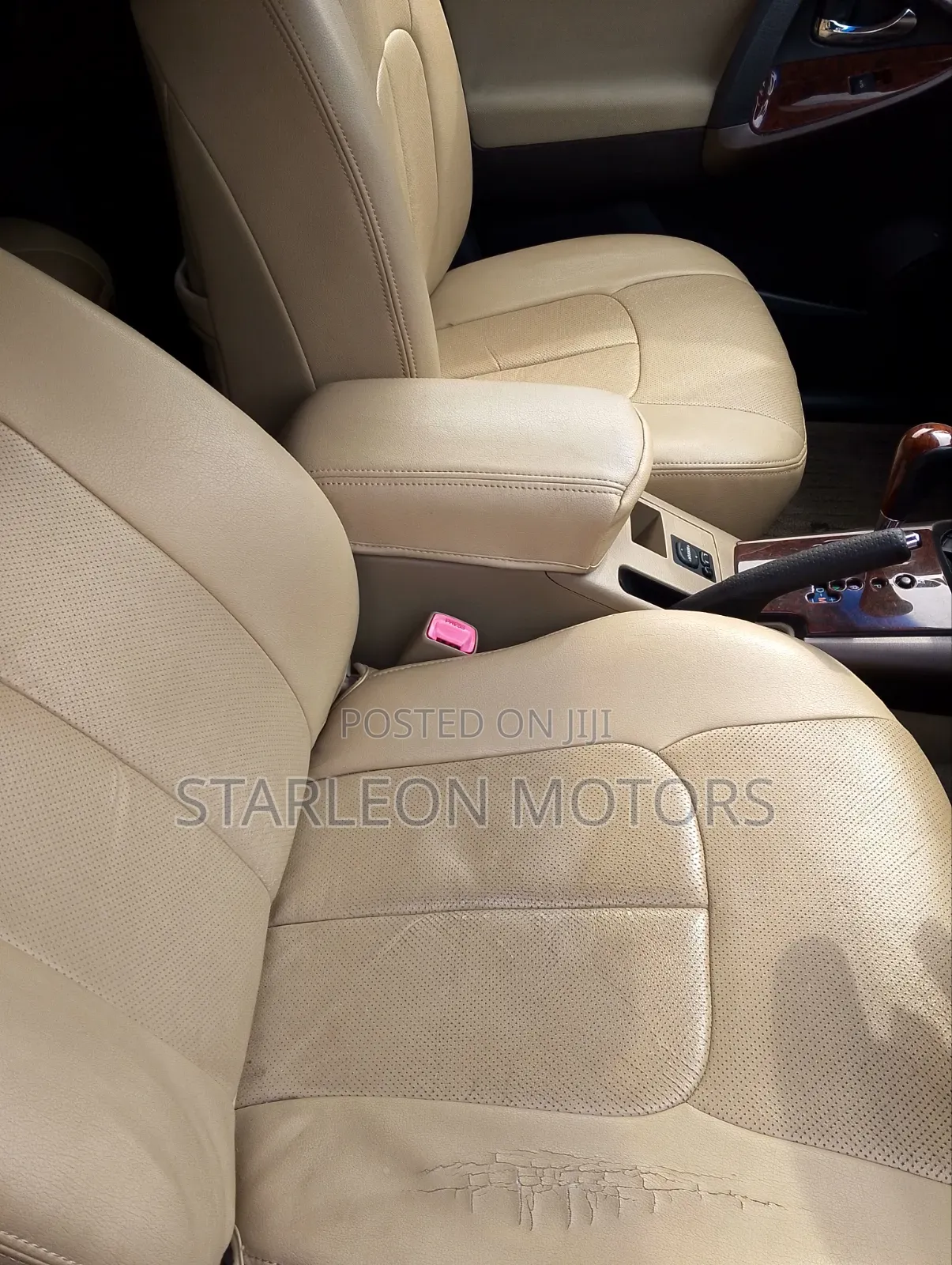 Toyota Vanguard 2013 Black