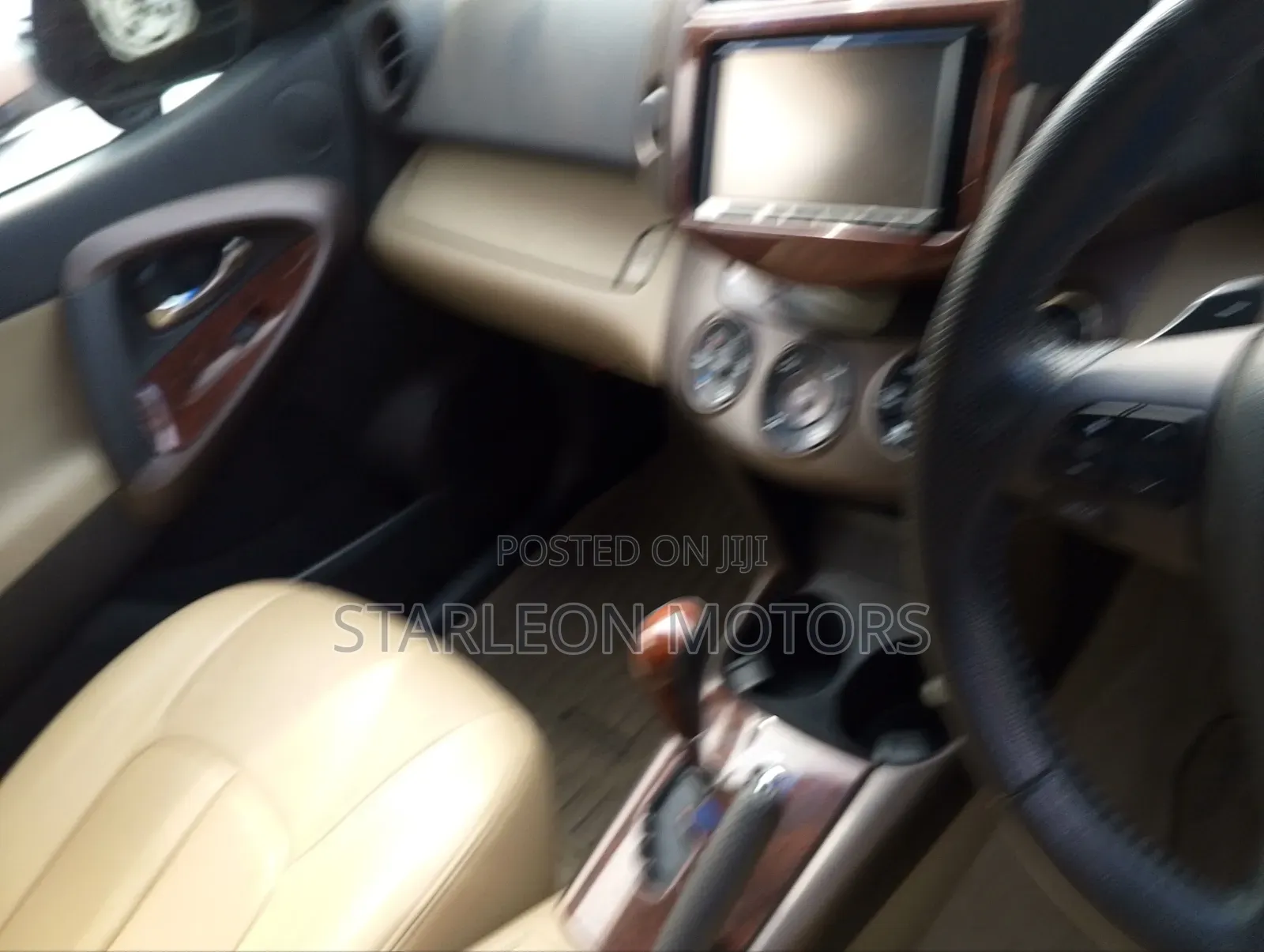 Toyota Vanguard 2013 Black