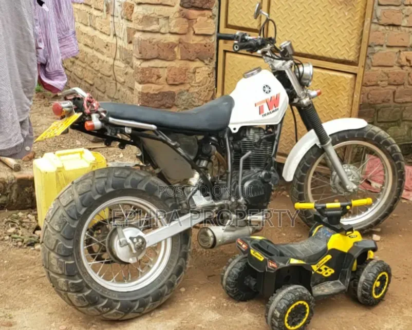 Yamaha 2020 White