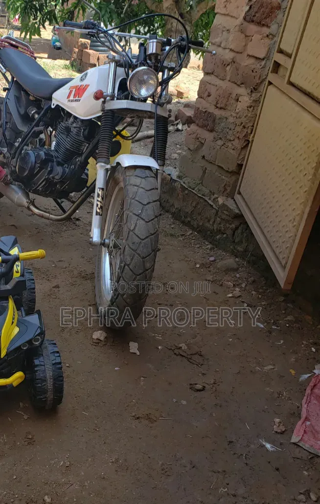 Yamaha 2020 White