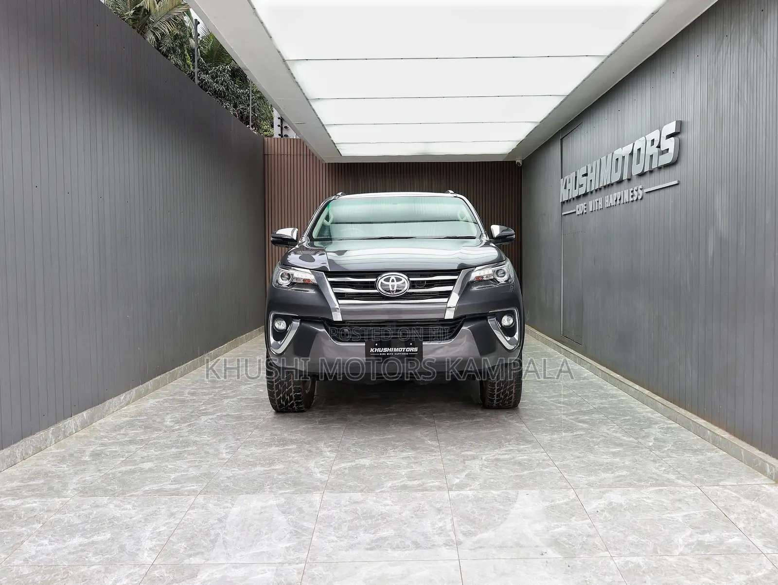 Toyota Fortuner 2017 Brown