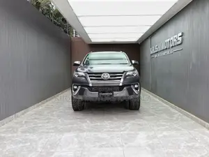 Toyota Fortuner 2017 Brown