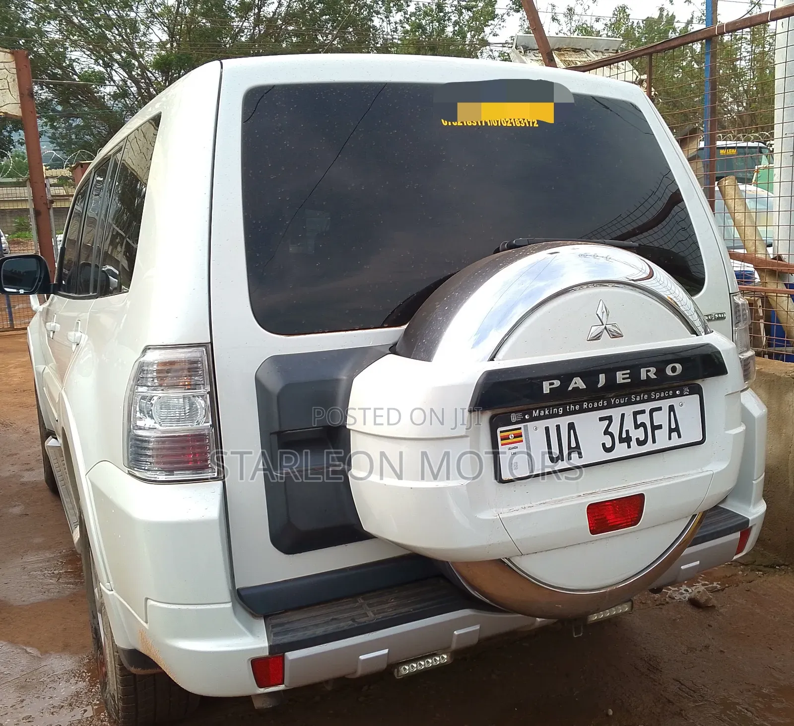 Mitsubishi Pajero 3.2 Di-Dc GLS 2011 White