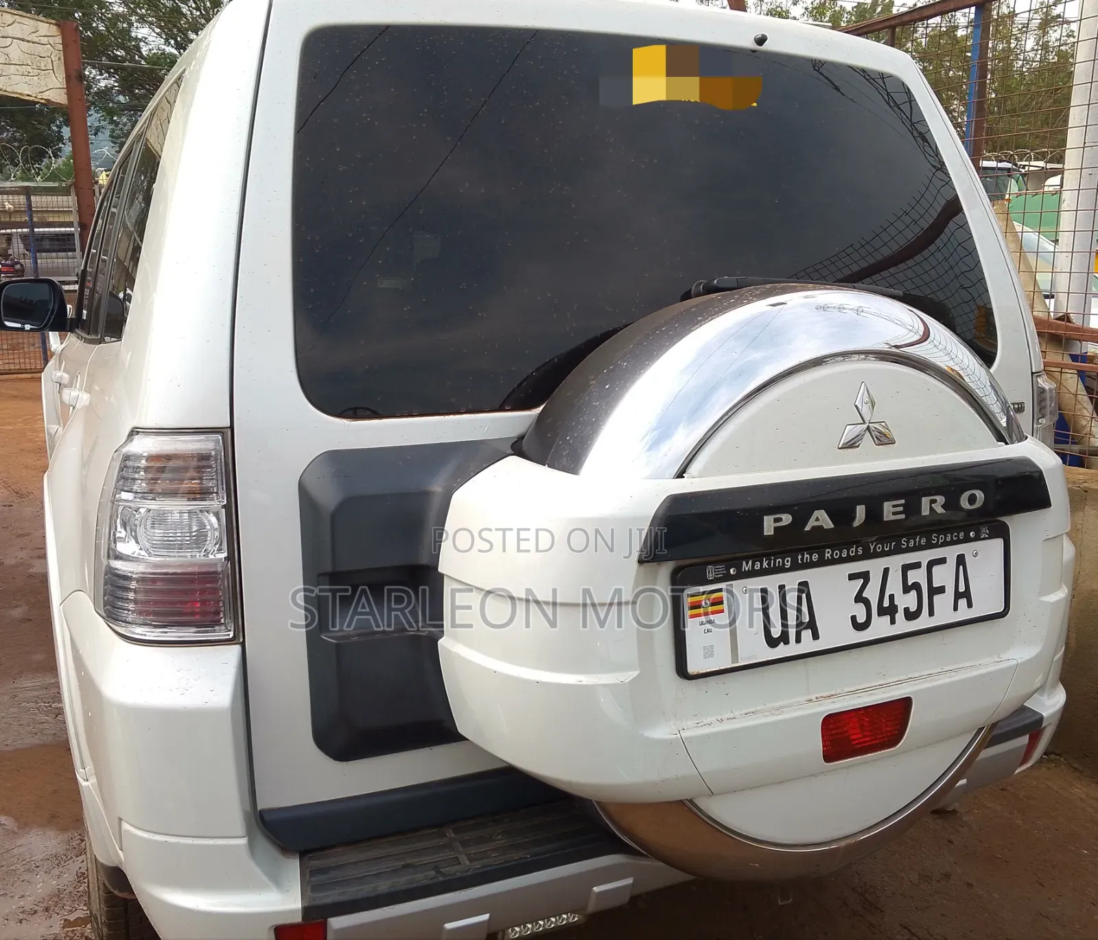 Mitsubishi Pajero 3.2 Di-Dc GLS 2011 White
