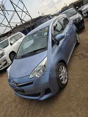 Toyota Ractis 2017 Blue