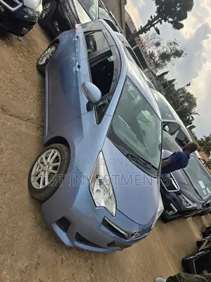Toyota Ractis 2017 Blue