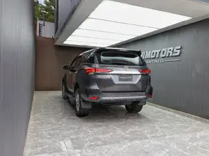 Toyota Fortuner 2017 Brown