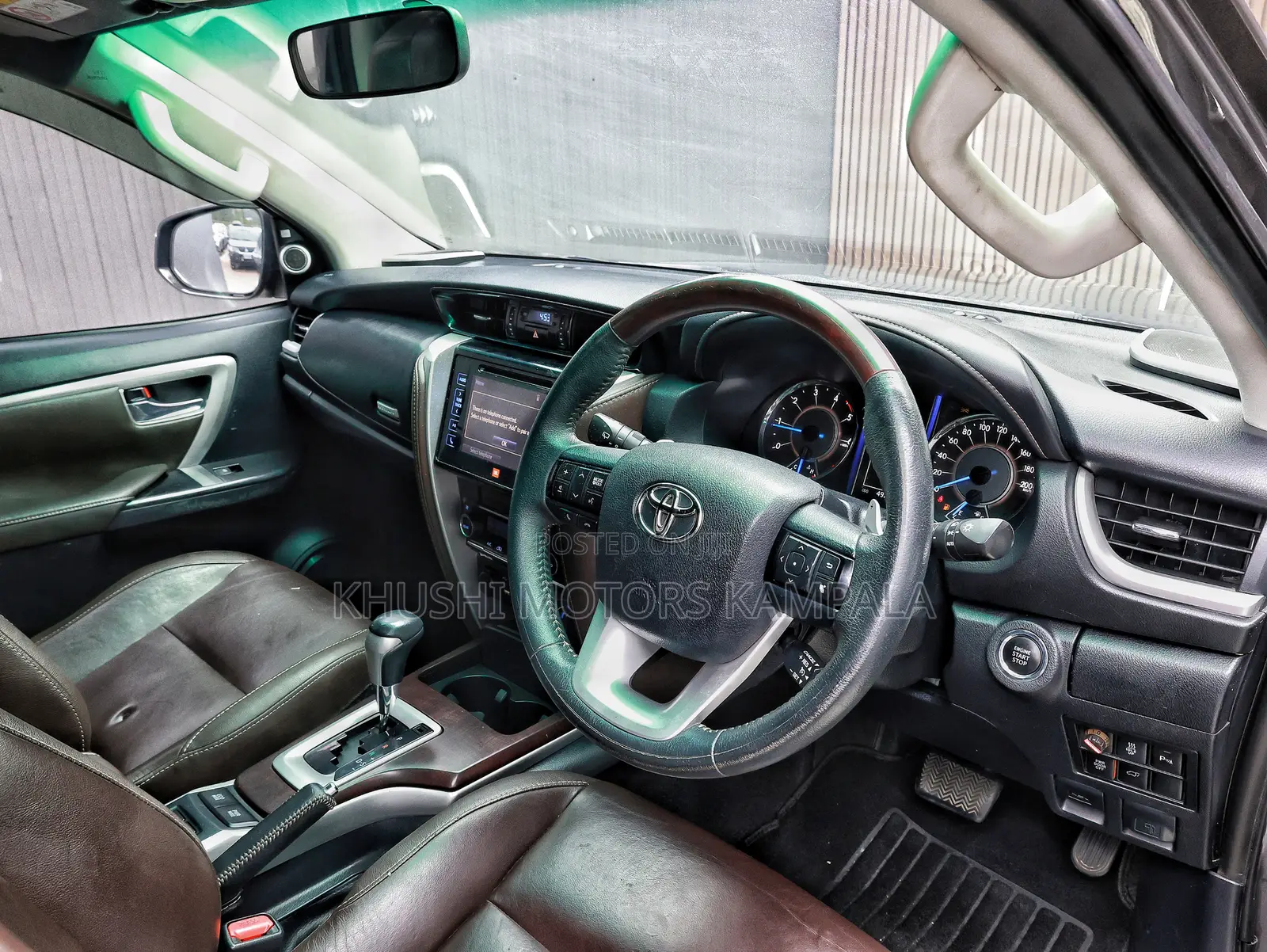 Toyota Fortuner 2017 Brown