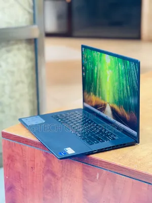 New Laptop Dell Inspiron 16 Plus 7640 16GB Intel Core i7 SSD 512GB