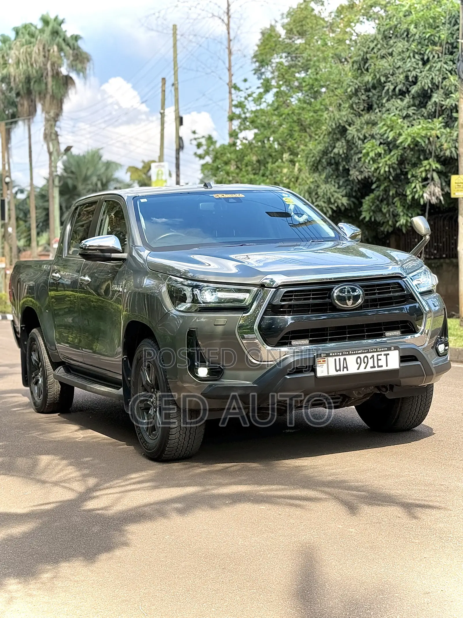 Toyota Hilux 2024 Green