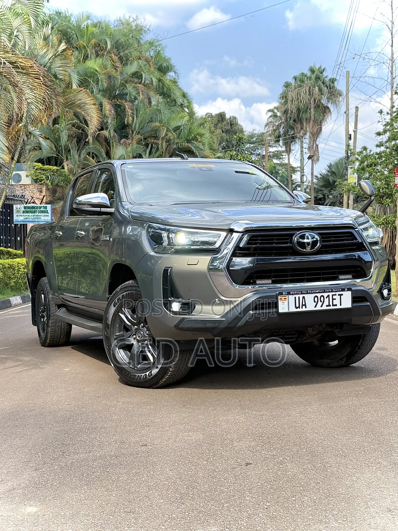 Toyota Hilux 2024 Green